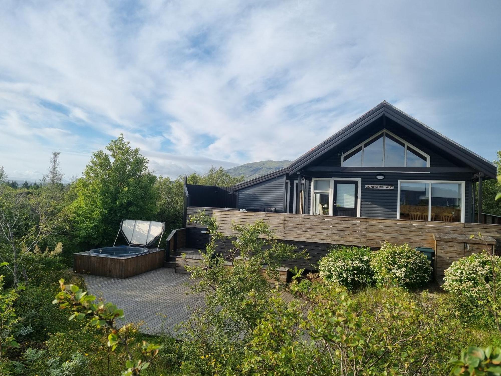 Local Cottage With Amazing View 셀포스 외부 사진