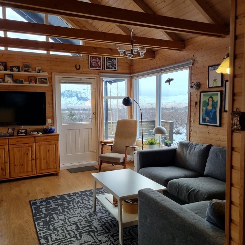 Local Cottage With Amazing View 셀포스 외부 사진