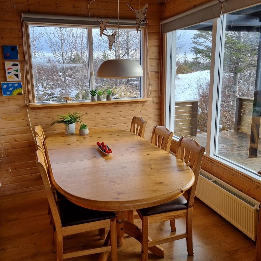 Local Cottage With Amazing View 셀포스 외부 사진